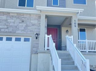 109 N Stone Gate Dr, Saratoga Springs, UT 84045