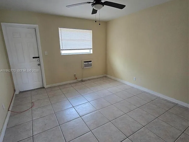 1507 NE 5th Ave #3 — Photo 5