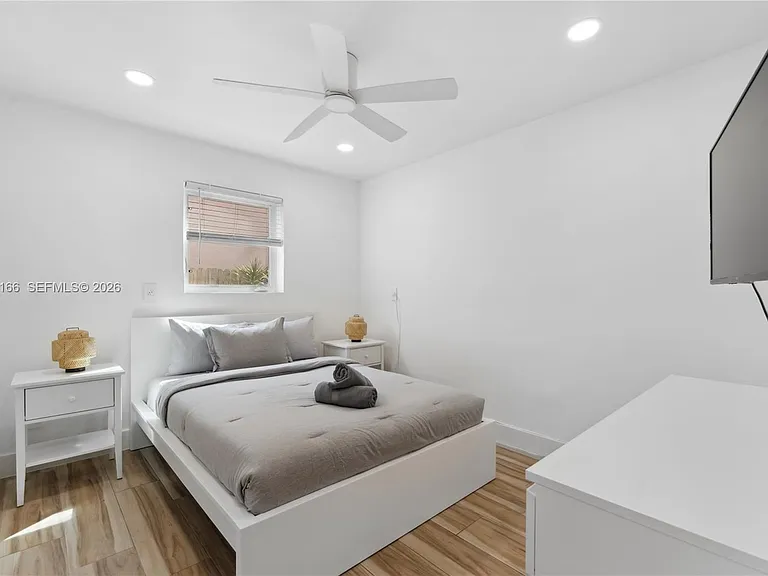 1480 NE 117th St — Photo 16