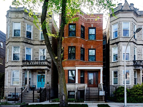 2nd image of 1648 N Rockwell St #2