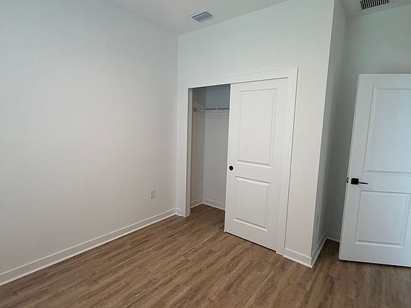 4th image of 214 Ichabod Ave S