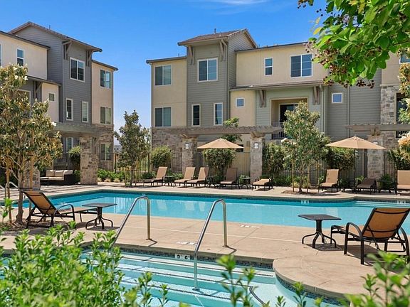 3rd image of 720 Savi Dr