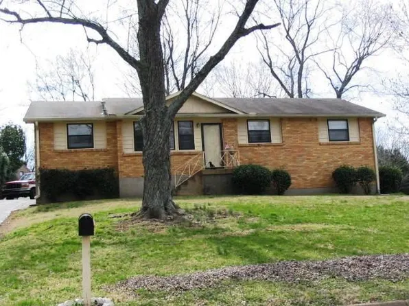 299 Penfield Dr, Nashville, TN 37211