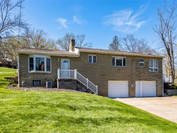 527 E McMurray Rd, McMurray, PA 15317