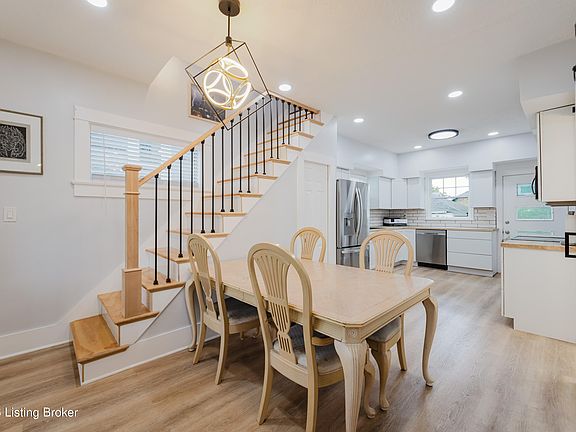 5th image of 2344 Lansdowne Ave