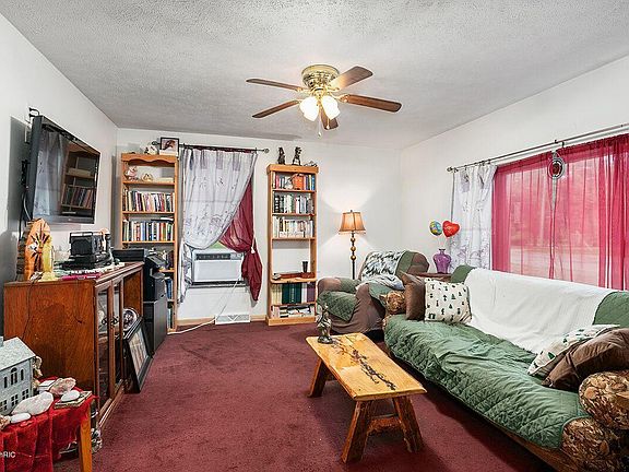 2nd image of 1012 E James St