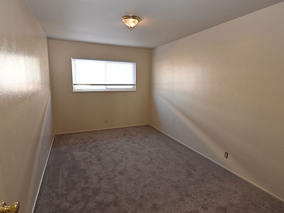 3rd image of 3176 Cadillac Dr #7