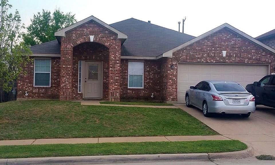1st image of 7004 Lake Jackson Dr