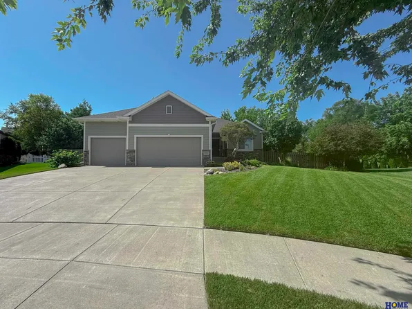 8501 Remi Ct, Lincoln, NE 68526