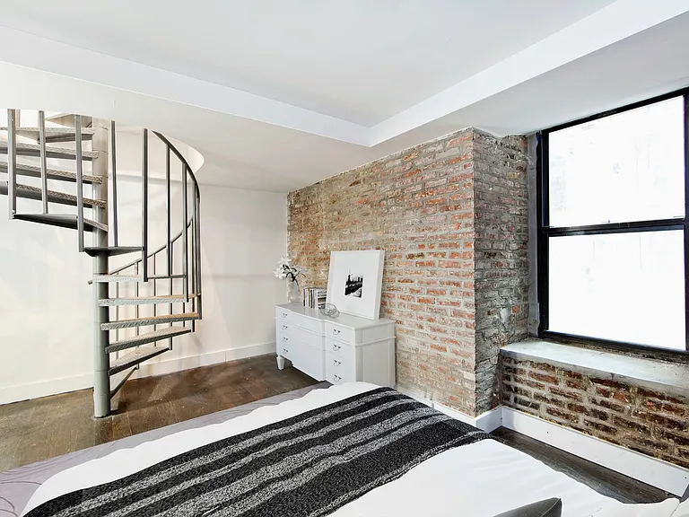 83 Baxter St #1A — Photo 6