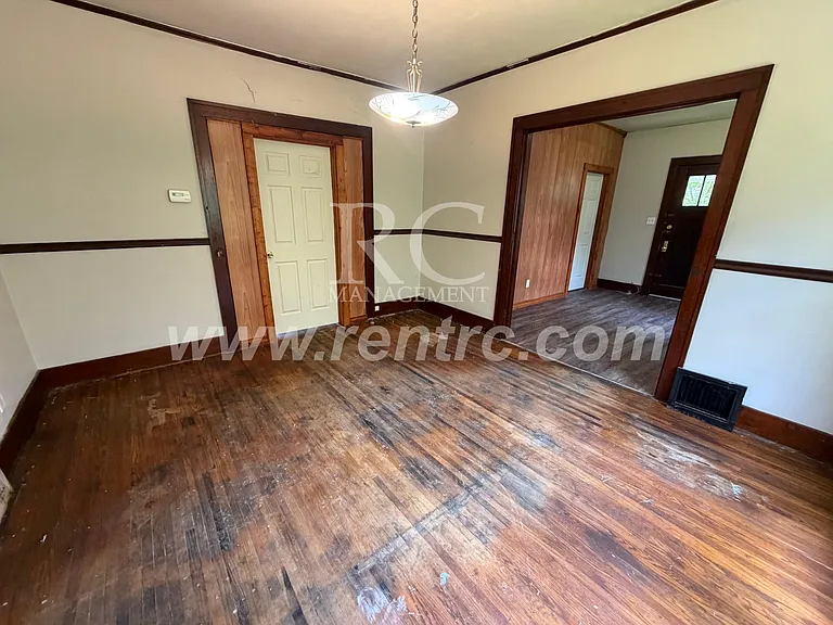 1210 Sherman St — Photo 9