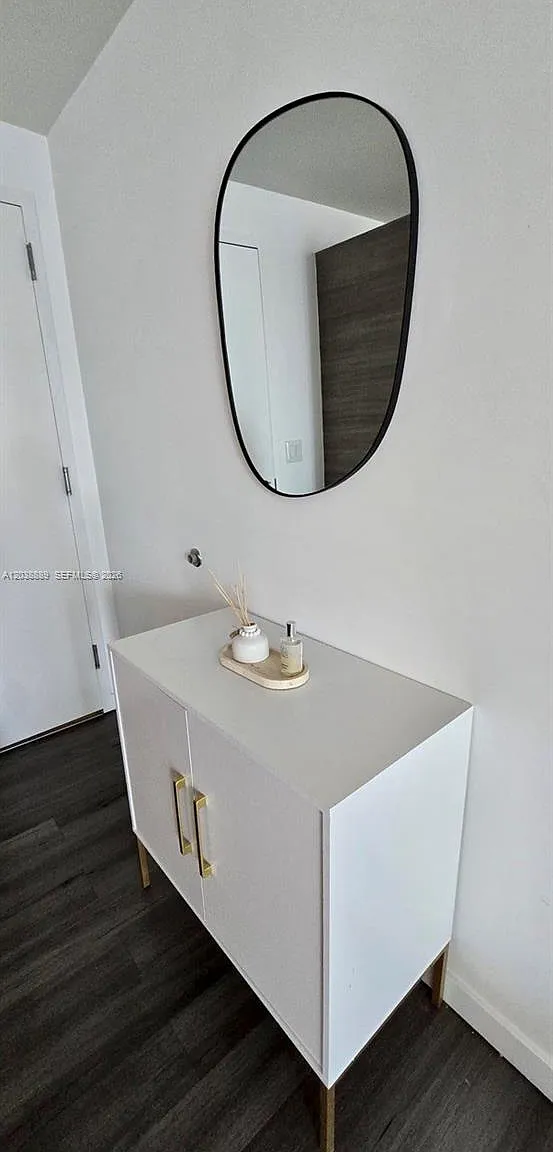 1100 Millecento Residence — Photo 4