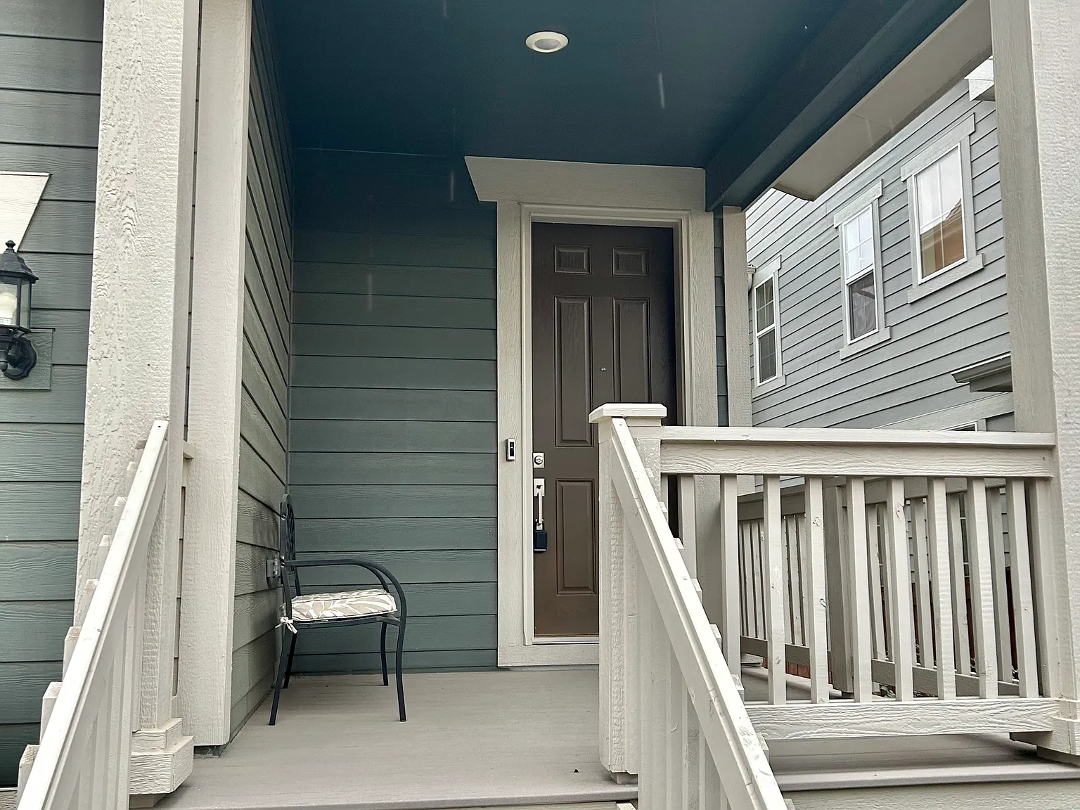 3 bed, 2595 sqft, $3,100 — Photo 2