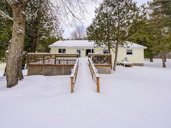 2nd image of 10903 N Long Lake Rd