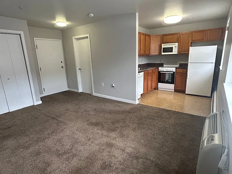 Austin Manor Apartments — Photo 17