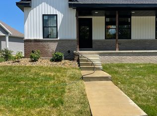 1615 Belclare Rd, Normal, IL 61761