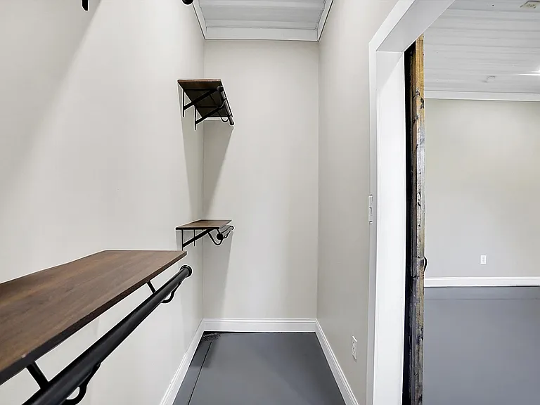 940 W 1090 N — Photo 25