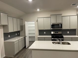 3930 Faulkner Ave, Aubrey, TX 76227