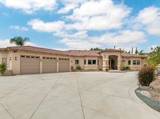 9948 Possum Creek Ln, El Cajon, CA 92021