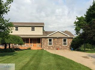 14694 Robson Rd, Bath, MI 48808