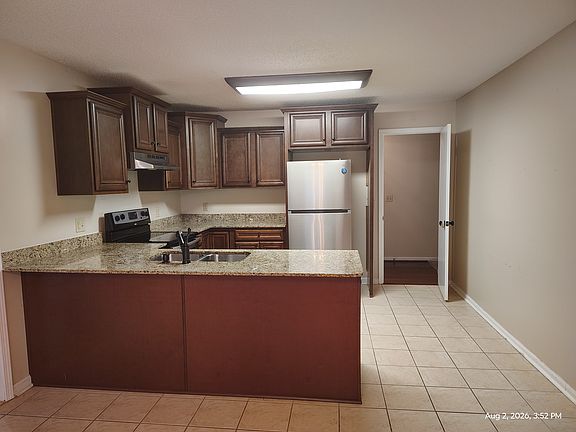 3rd image of 113 Clee Hill Ct