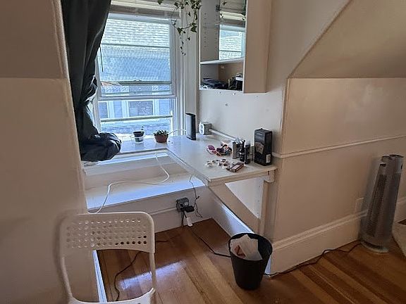 3rd image of 23 Parsons St #3