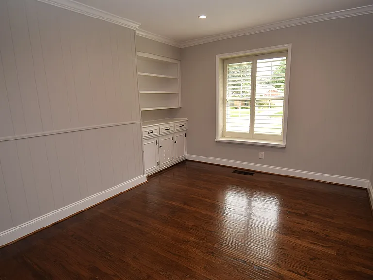 743 Newberry Dr — Photo 6