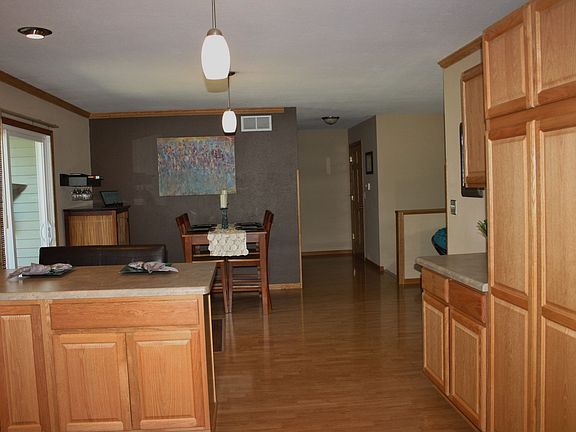 Open kitchen & dining