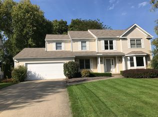 6581 Woodbury Dr, Solon, OH 44139