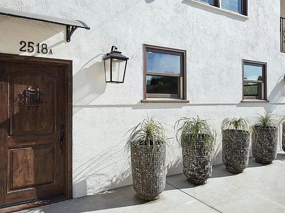 2nd image of 2518-2522 4th St #2518-A