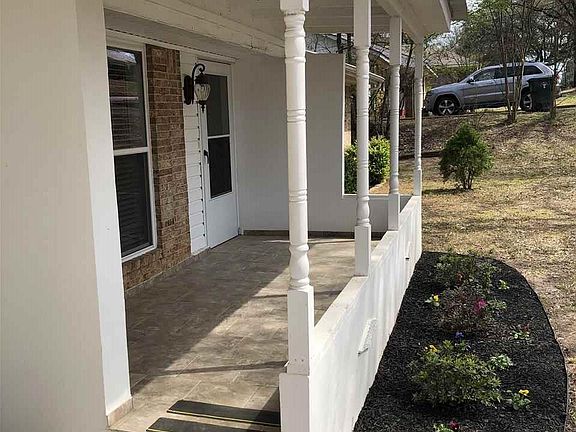 4th image of 1417 Terre Haute Dr