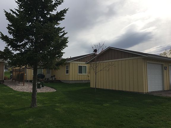 2nd image of 311 13th Ave E #B