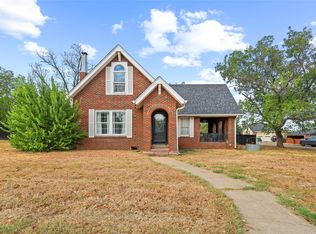 1100 W Walnut St, Coleman, TX 76834