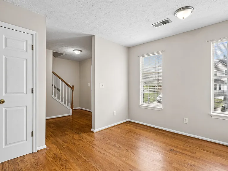88 Bridge View Dr — Photo 12