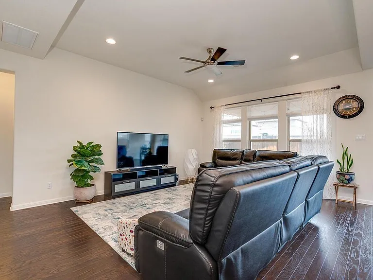 17312 Antioch Ave — Photo 12