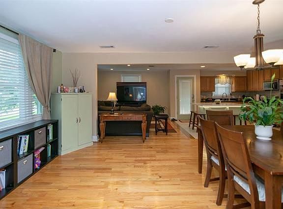 5th image of 6118 Catina St