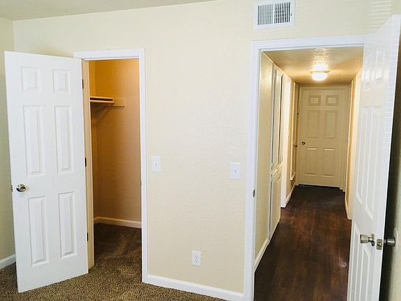 5th image of 1800 N Rockwell Ave #R62w1u305