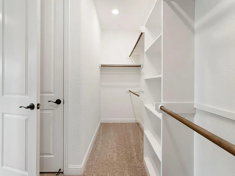 4309 Victoria Pine Dr — Photo 25