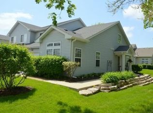 1661 Waterford Rd, North Aurora, IL 60542