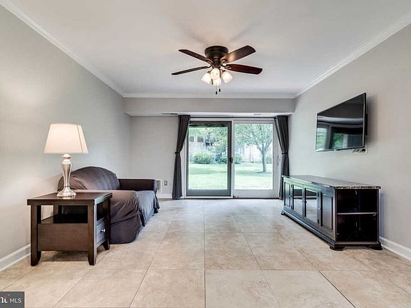 4th image of 6270 Rose Hill Ct #2