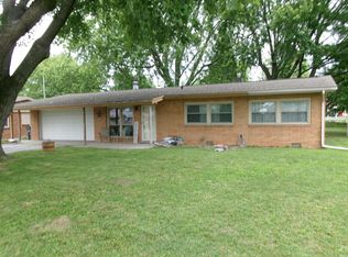 1228 Meadowbrook Dr, Kokomo, IN 46902