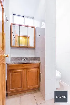 Rented by Bond New York | media 11