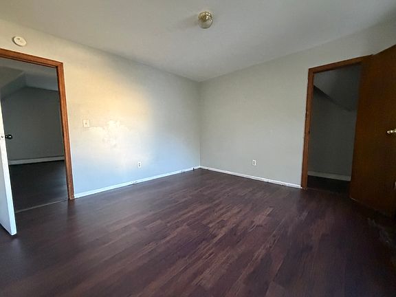 2nd image of 334 Willow St #3