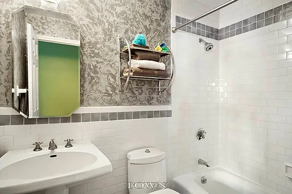 Sold by Town Residential | media 4