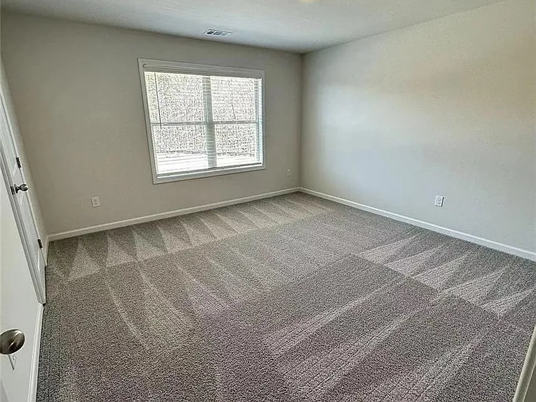 1850 Silver Crest Way — Photo 17
