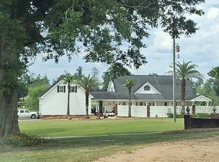 1490 Red Oak Rd, Baxley, GA 31513