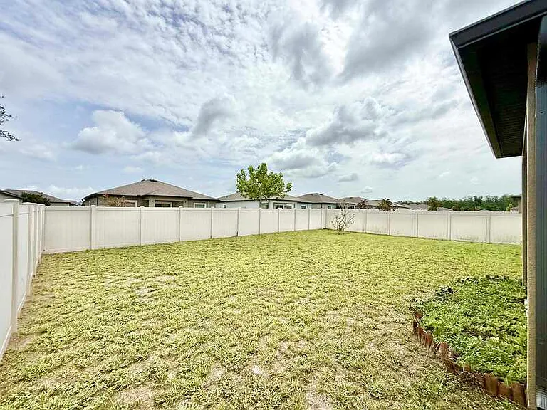 18715 Alfaro Loop — Photo 16