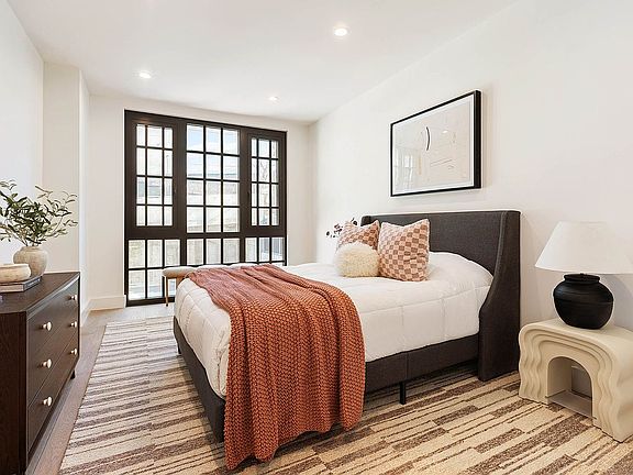 4th image of 25-23 Newtown Ave #4F