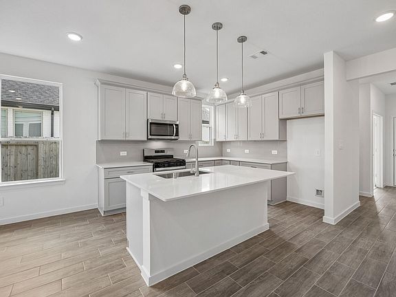 6th image of this home