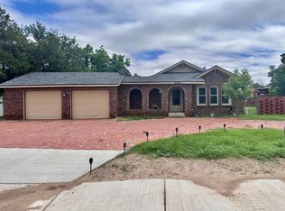 815 W Missouri St, Floydada, TX 79235